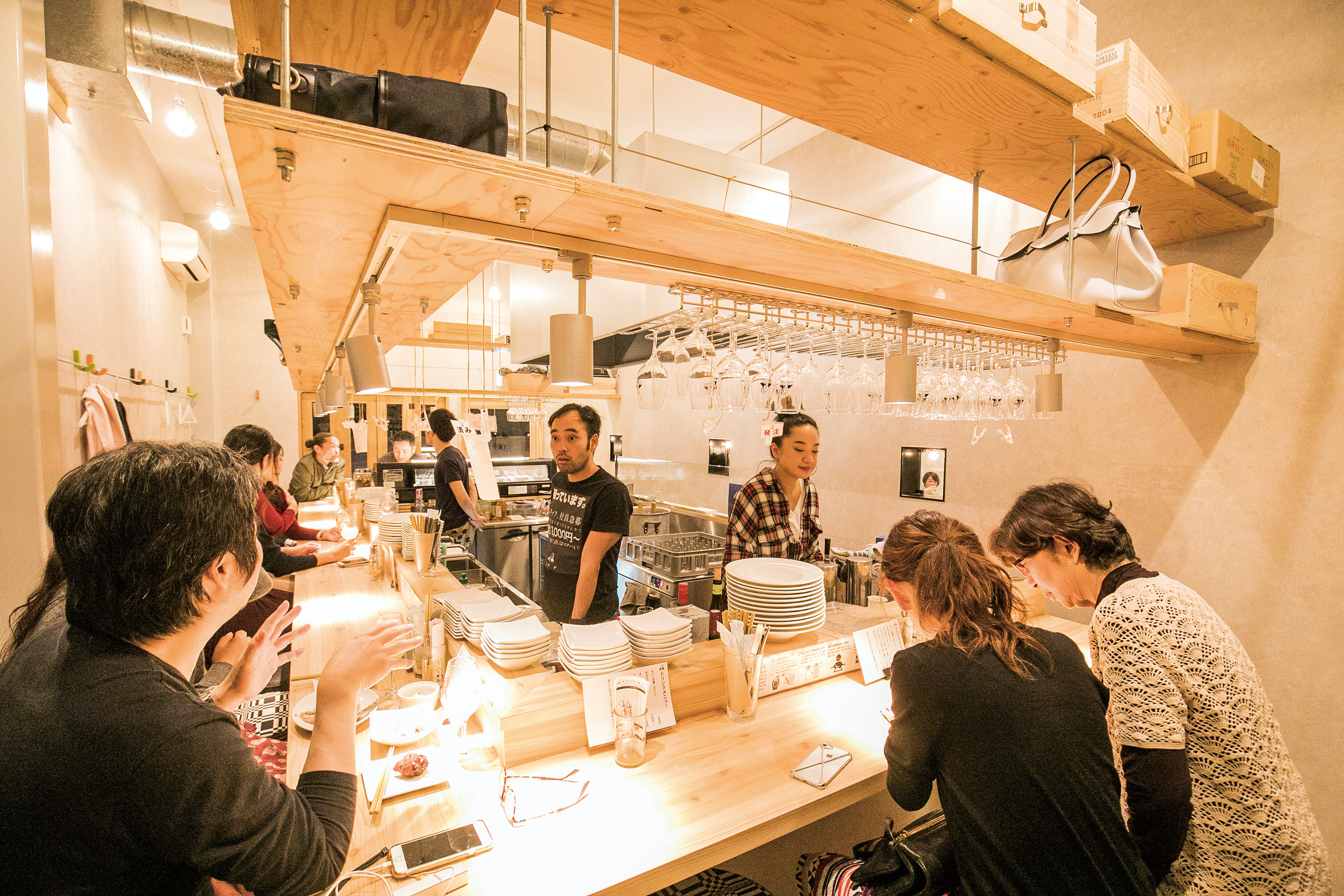 〈カウンター酒場〉（食）ましか 福岡本店