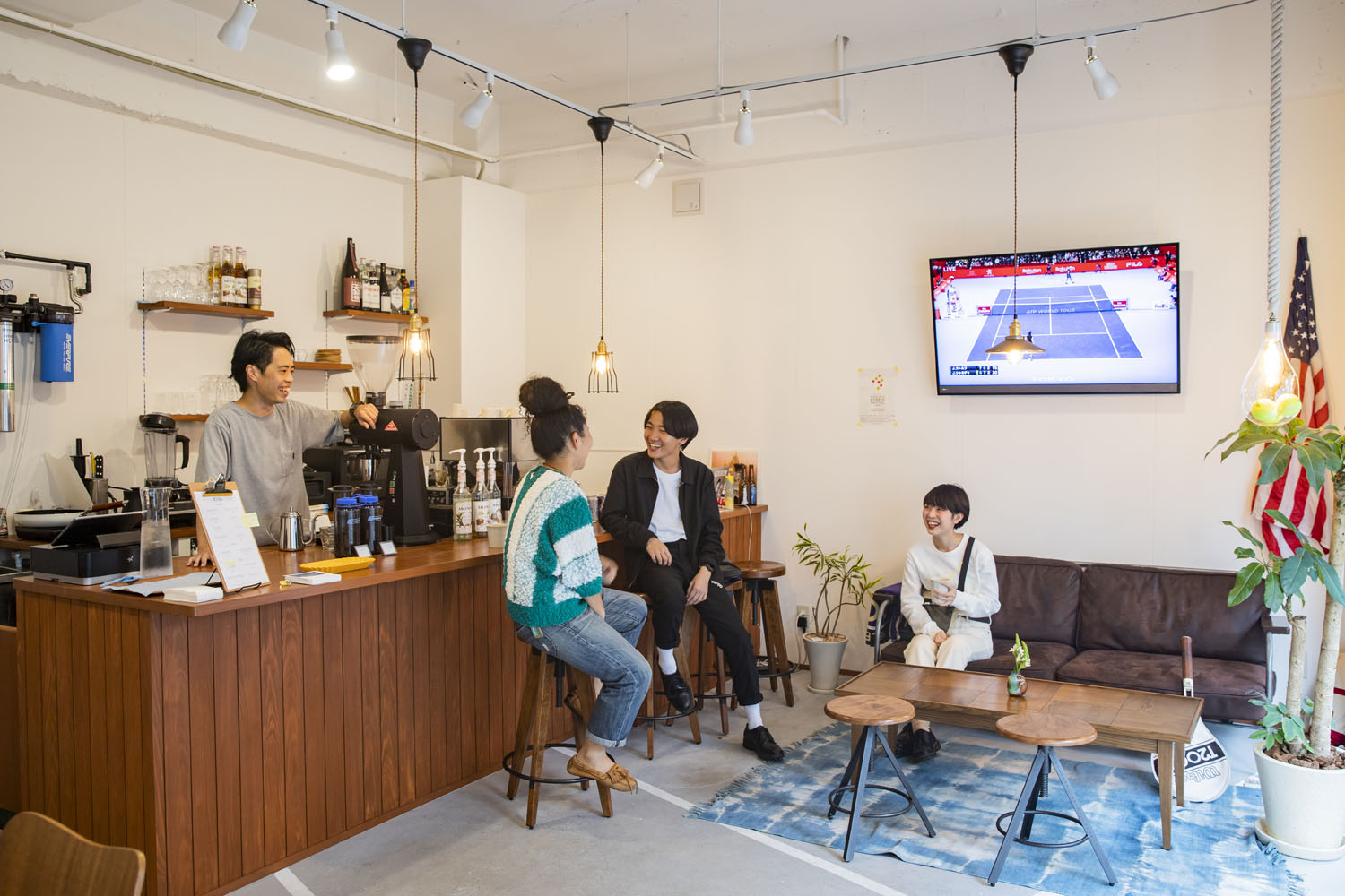 朝から楽しめるコミュニティカフェ『TWEENER COFFEE SHOP』