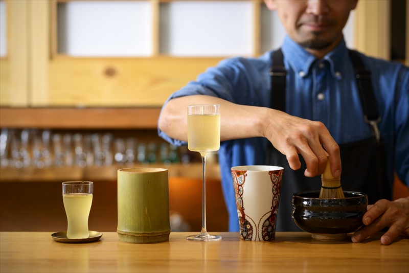 独自の製法で抽出する日本茶とお酒が見事に融合！ Shikiオリジナルの「茶酒」が今話題!!