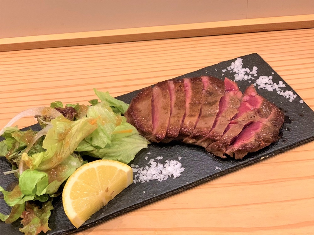 アボカドユッケ！牛タン焼き！刺し盛！『大名　酒&飯 SUiTO FUKUOKA』