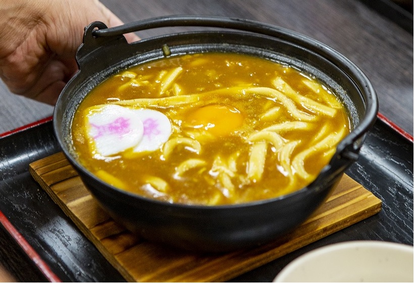 好きっちゃ！ぼくらの資さんうどん　その1　『いまも懐かしさ格別の 熱々カレー鍋うどん！』
