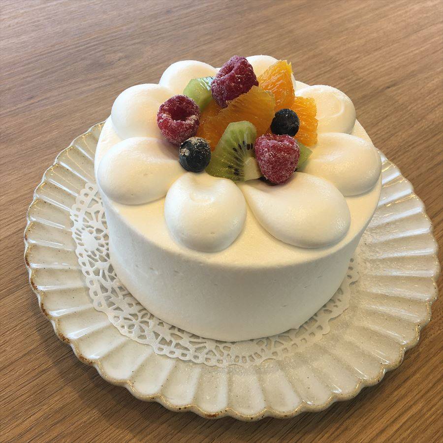 【雑貨店のスタッフが選ぶ一押しアイテム】噂のハウズホールケーキとは