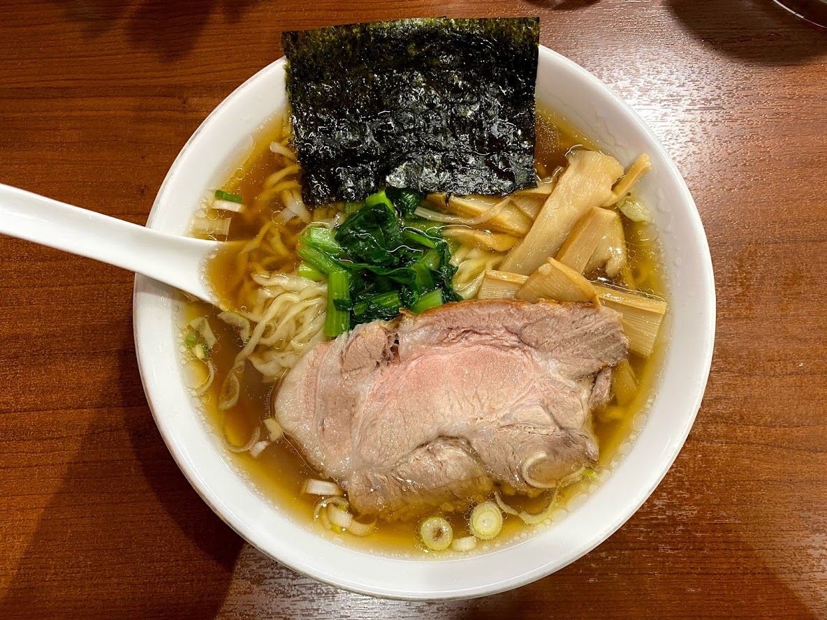 福岡でとんこつラーメンじゃないラーメンならコチラのしょう油ラーメンがオススメ！中央区白金『らぁめん蔵持』