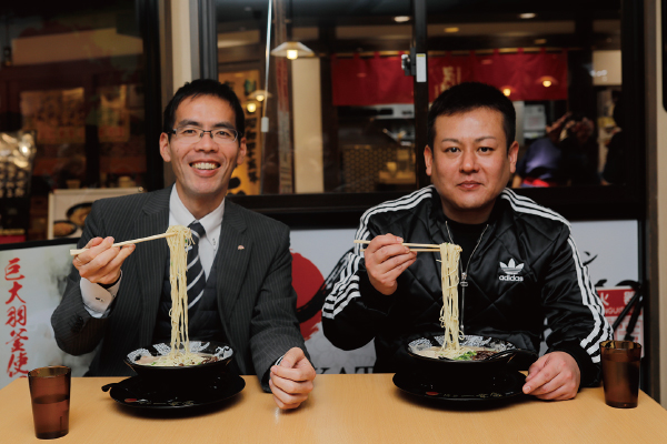 これからの博多の文化を世界に広げる博多の“匠対談” 博多ラーメン職人 × 博多菓子製造人
