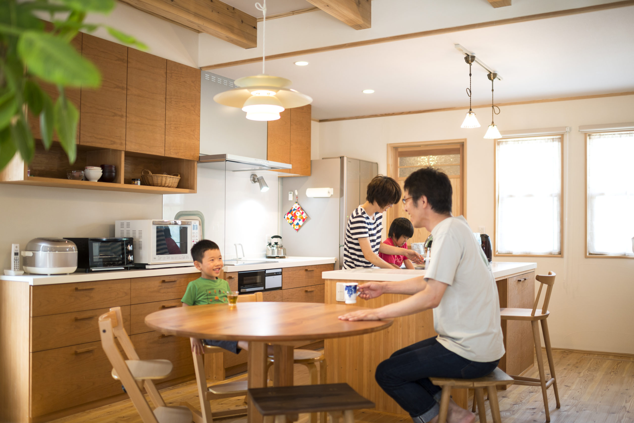 心地よい杉の木に包まれた温かみにあふれる家。