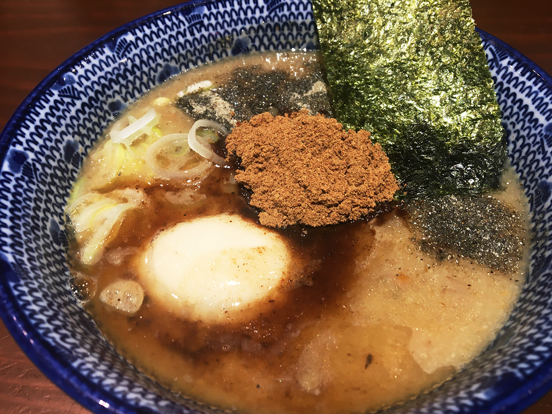 【福岡の行列人気グルメ体験】『麺や兼虎』（中央区渡辺通）の濃厚つけ麺
