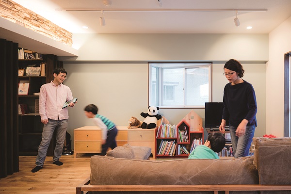 【すてきなリノベのお宅訪問　マンション】広さ優先の間取りで大正解　無駄のない空間使いに技あり〈リノベスタジオ〉