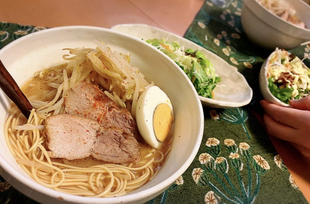 【おうちごはん】博多一蘭ラーメン＋自家製チャーシュー〈タローとハナ〉