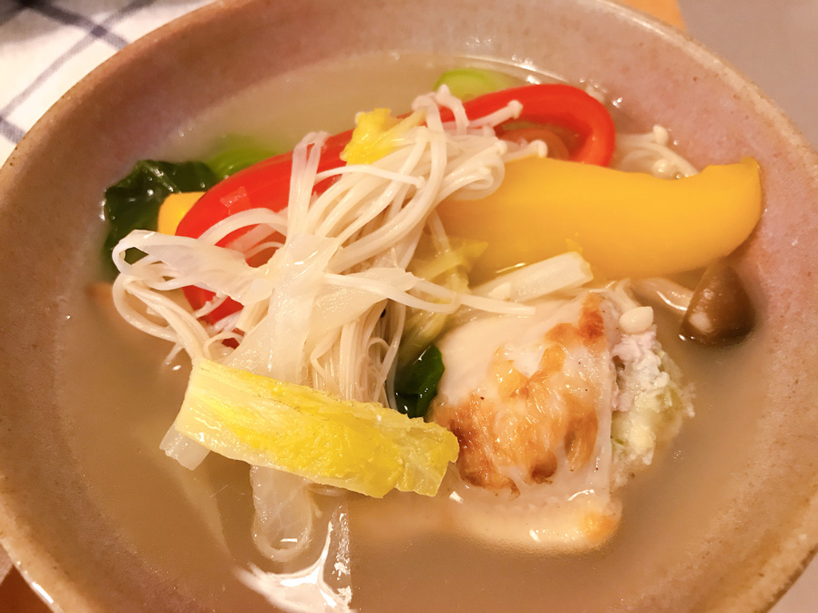 【福岡お取り寄せグルメ】おうちで楽しむ博多華味鳥「手羽先餃子鍋」