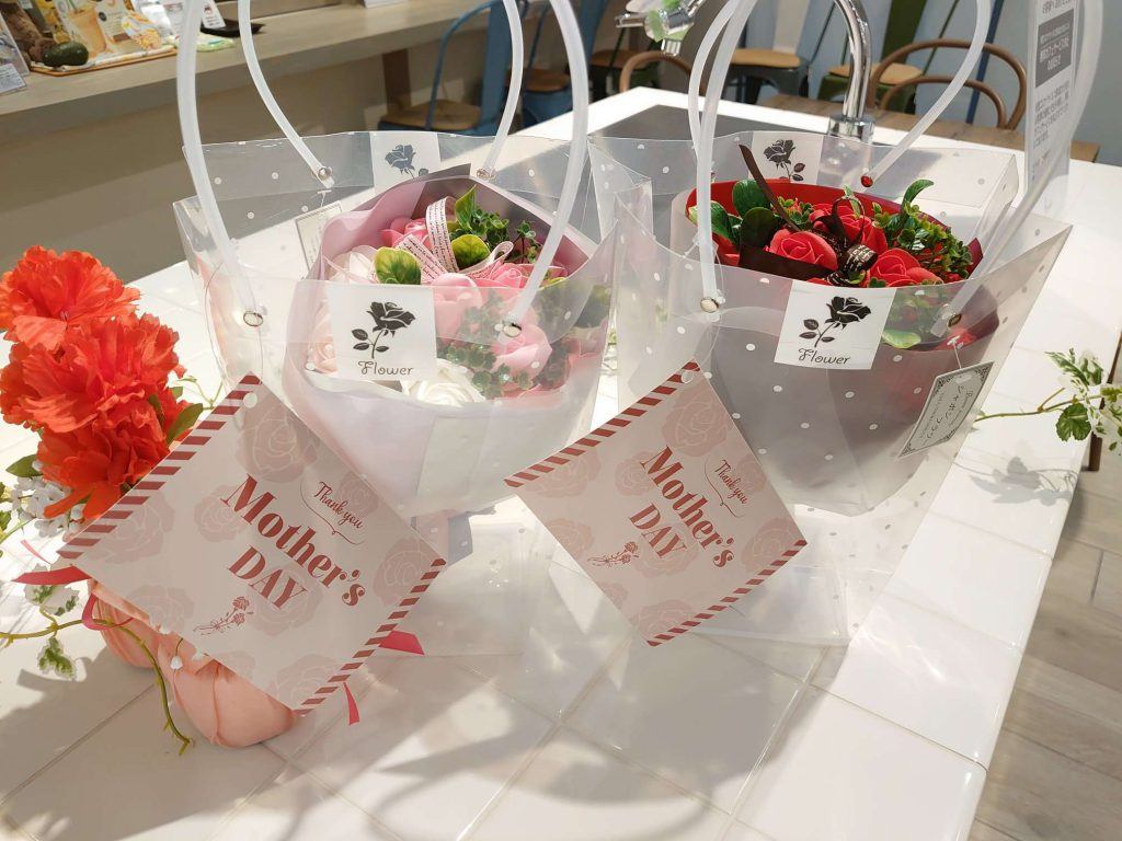 【雑貨店のスタッフが選ぶ一押しアイテム】まるで生花のような、石鹸がほのかに香る新しい造花