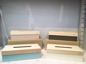 【雑貨店のスタッフが選ぶ一押しアイテム】カラフルなカラーがお部屋のアクセントに♪【Ｔ　ＣＵＢＥ　ティッシュケース】