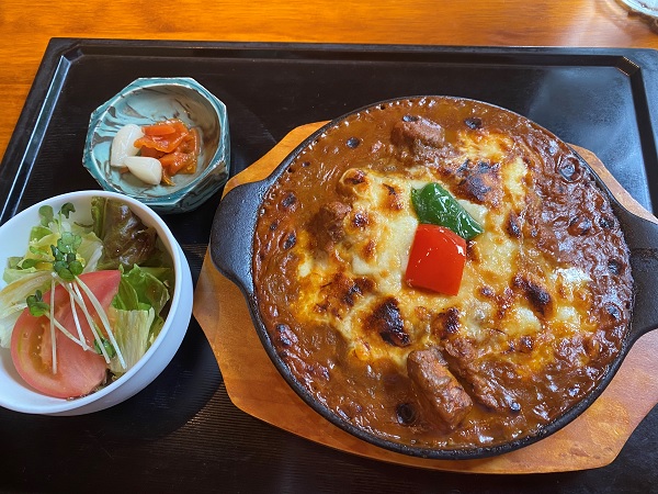 【福岡カレー】もとはガソリンスタンド!?『カレーとハンバーグの店 シャカカリー』