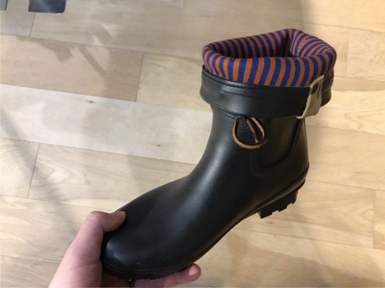 【雑貨店のスタッフが選ぶ一押しアイテム】雨でもへっちゃらお洒落長靴　【レイングッズ特集】