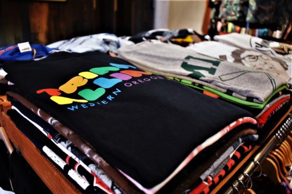 Tシャツ