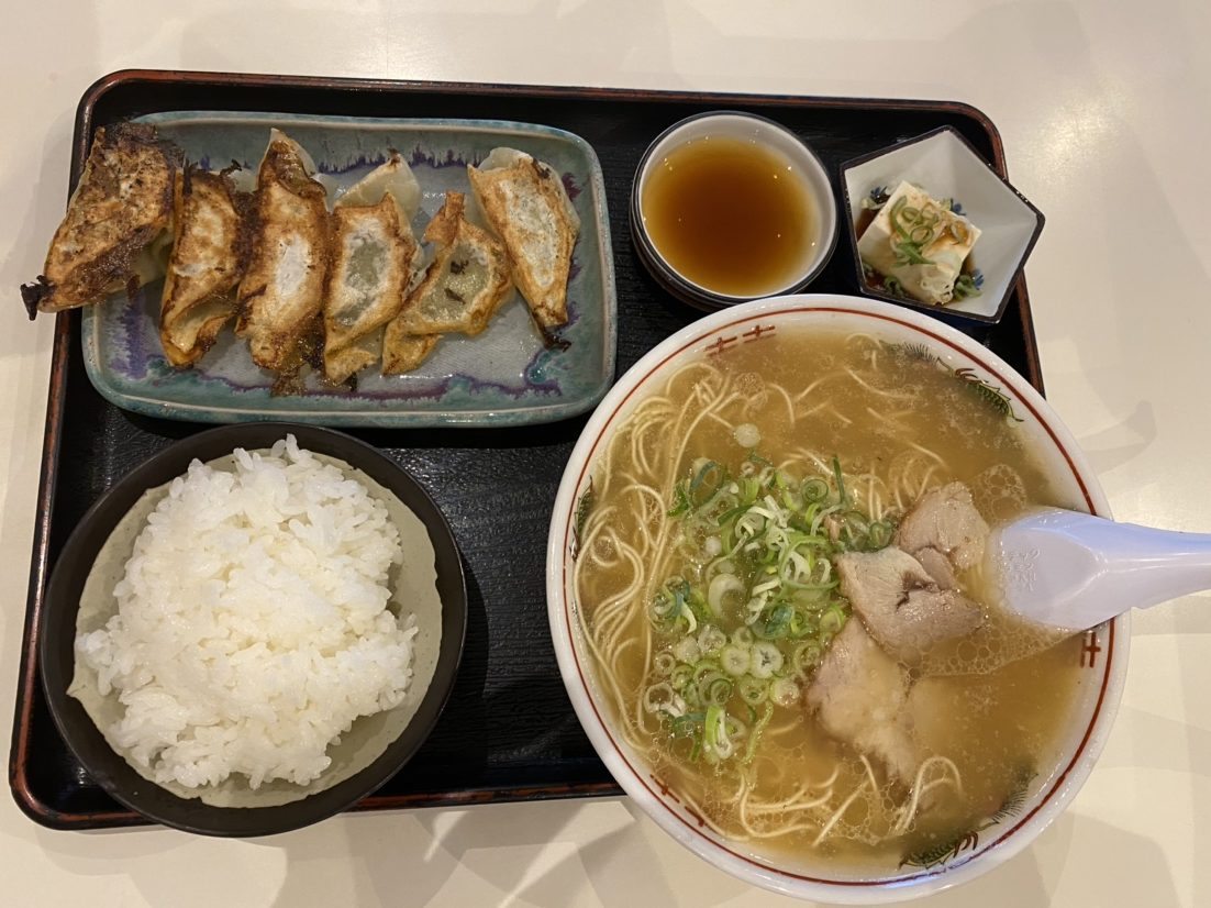 【福岡ラーメン】地域に愛され続ける福岡県庁前の穴場店！『長浜ラーメン　一龍亭』