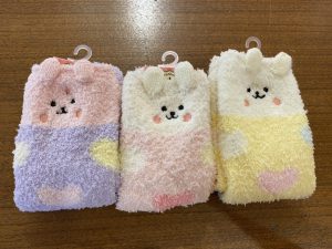 【雑貨店のスタッフが選ぶ一押しアイテム】秋冬に備えてもこもこ靴下で足元あったか！