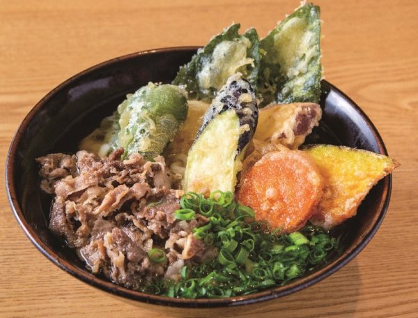 【福岡うどん】揚げたてサクサクの野菜が美味い名物うどん『ひなたうどん2号店』