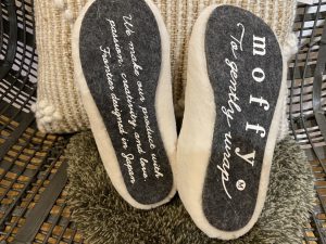 【雑貨店スタッフ一押しアイテム】モコモコスリッパ「moffy」