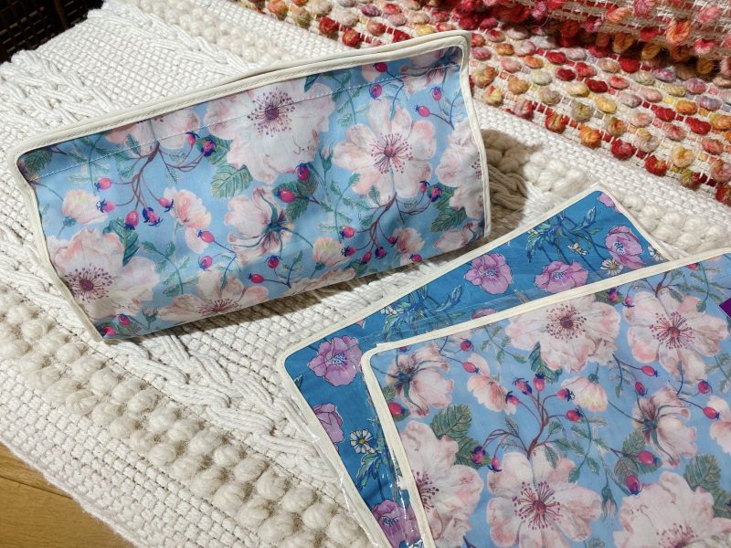 【雑貨店スタッフ一押しアイテム】花柄のティッシュカバーでお部屋を明るく♪