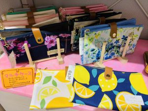 【雑貨店スタッフ一押しアイテム】通帳入れやマスクケースにピッタリ『マルチケース』♪