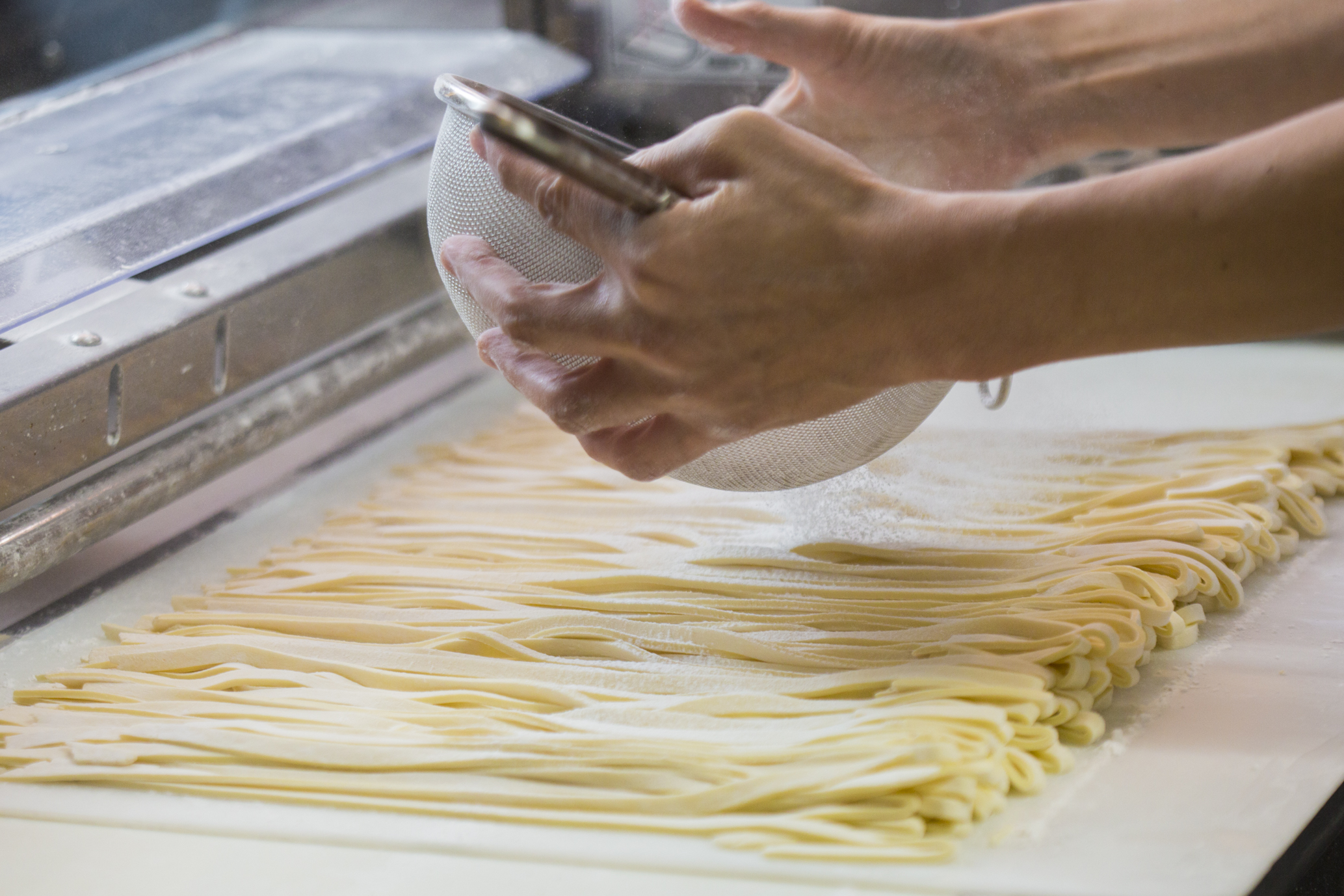 【福岡うどん】開店と同時に駐車場が満車！ 無添加・無化調の絶品うどん店。