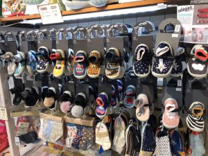 【雑貨店スタッフ一押しアイテム】フランスらしいキュートなシューズ♪歩き始めたお子様におススメ！！