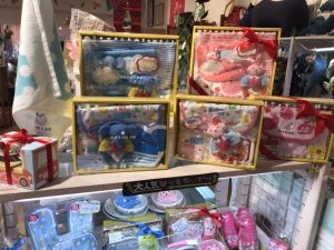 【雑貨店スタッフ一押しアイテム】出産祝いで迷ったらハウズ各店へ♪♪かわいいラッピング＆人気商品をご準備しております♪♪