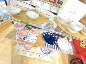 【雑貨店スタッフ一押しアイテム】引越しのお祝いなどにいかがでしょう「洋食器セット」
