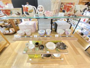 【雑貨店スタッフ一押しアイテム】プレゼントにオススメの和食器セット♪