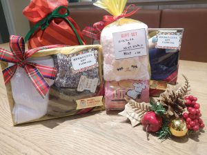 【雑貨店スタッフ一押しアイテム】クリスマスプレゼントにちょっとしたプレゼントに靴下はいかかですか？？