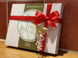 【雑貨店スタッフ一押しアイテム】乾燥対策に！美容液たっぷりのハンドマスク☆EBiS化粧品｢ウルオイート プレミアムモイスチャー ハンドマスクP」