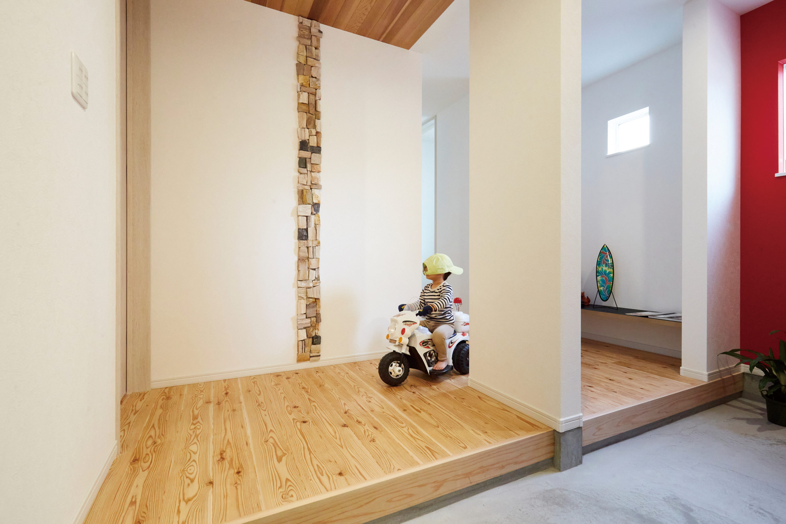 【ファインライフの家づくり】深いグリーンに包まれたスタイリッシュな平屋住宅