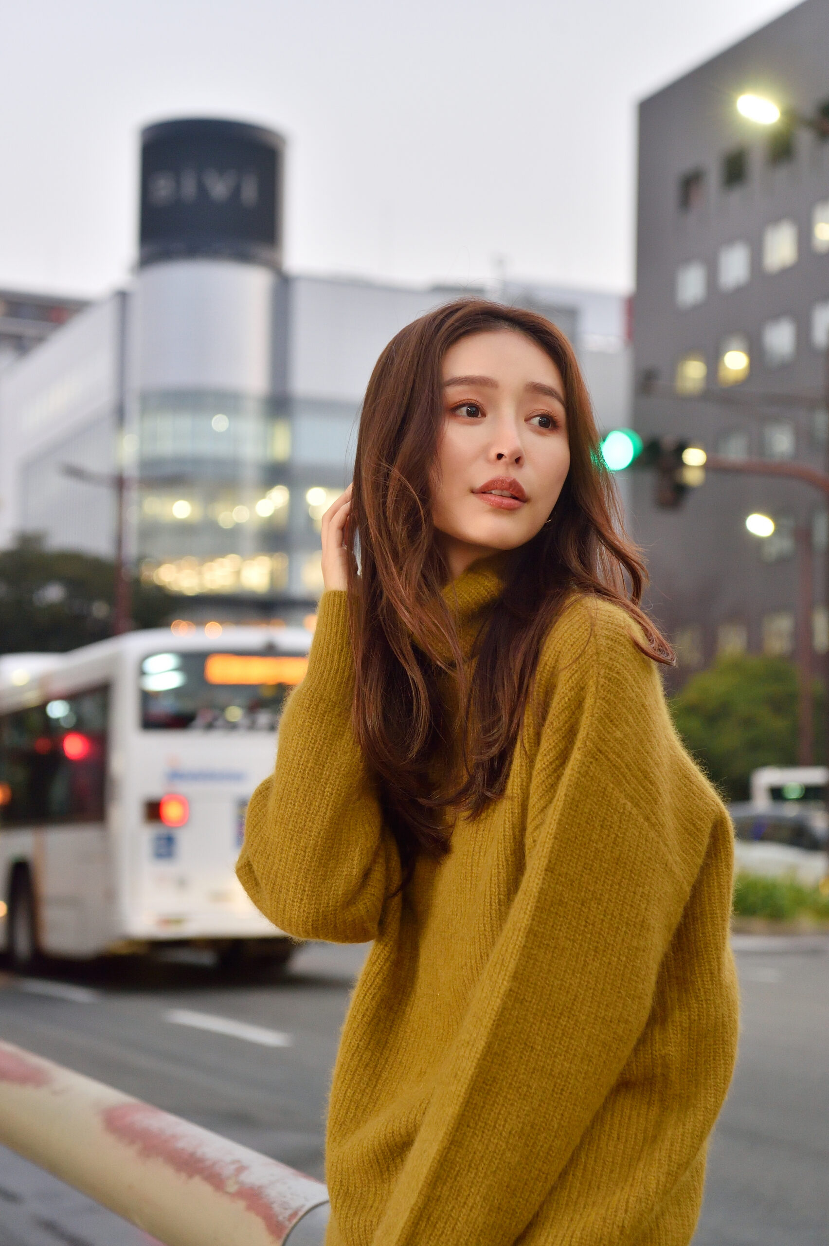 【インタビュー】1stフォトブックが話題の加治ひとみを直撃！ 「試練とか困難を楽しく乗りこなせるようになってきたら、勝ちなのかな」