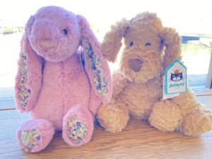 【雑貨店ハウズスタッフ一押しアイテム】手触りが最高のぬいぐるみ「JELLY　CAT」