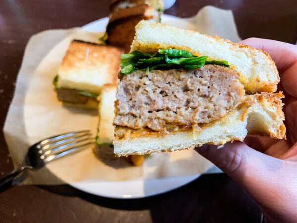ハンバーグサンド 1,100円