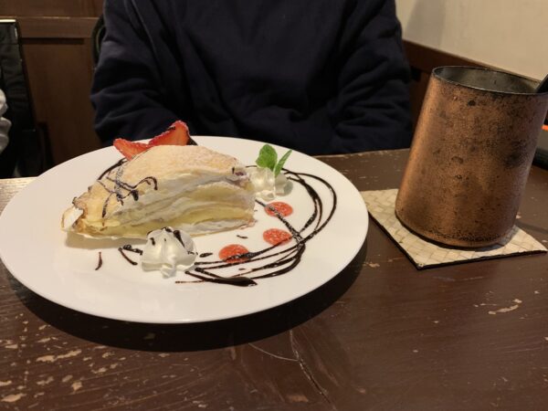 本日のケーキセット(あまおうミルクレープ )1,000円
