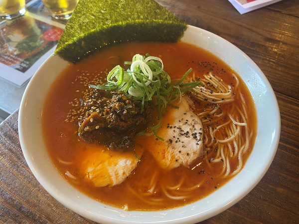 【福岡ラーメン】鶏塩白湯ラーメンで人気の『ほったて小屋』が2021年新メニュー「辛白湯ラーメン」を提供