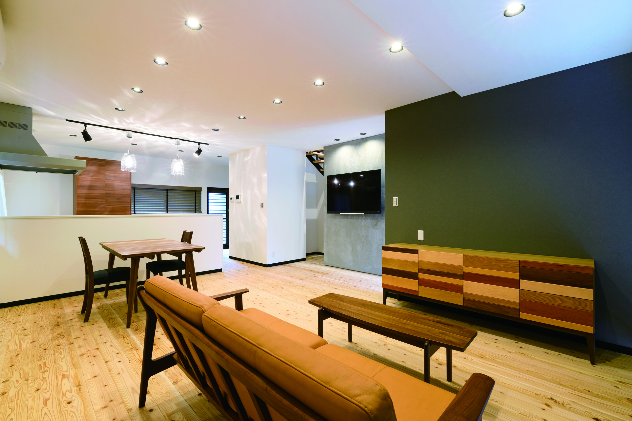 【すてきなリノベのお宅訪問～case14】緑や光を感じながら世代を越えて住み継ぐ家「3rd. Cafe LIVING STYLE」