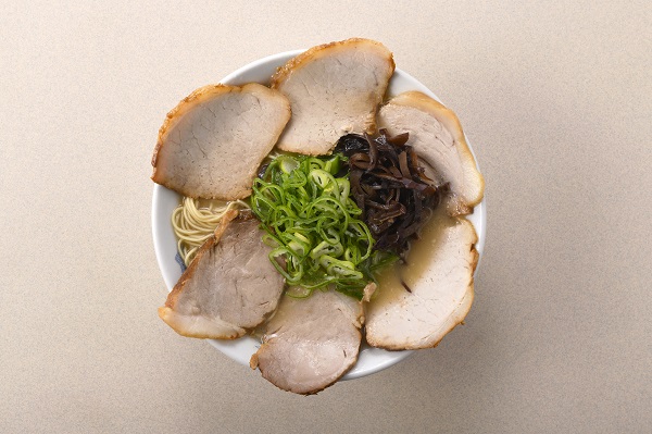 【福岡ラーメン】地元で愛され続けるシンプルなラーメン。『長浜ラーメン　かしい亭』