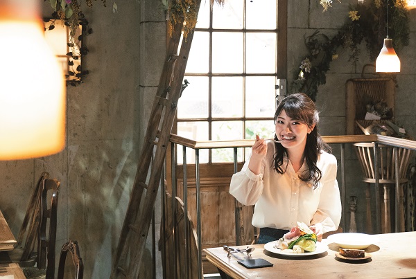 【あの人の好きなカフェへ。】[FBSアナウンサー]遠野愛さん×カフェヒラコンシェクラシック