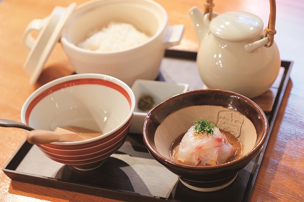 【福岡NEWOPEN】3日かけて作る鯛スープを存分に楽しめる癒し系の鯛そばと鯛茶漬け『磯LABO』