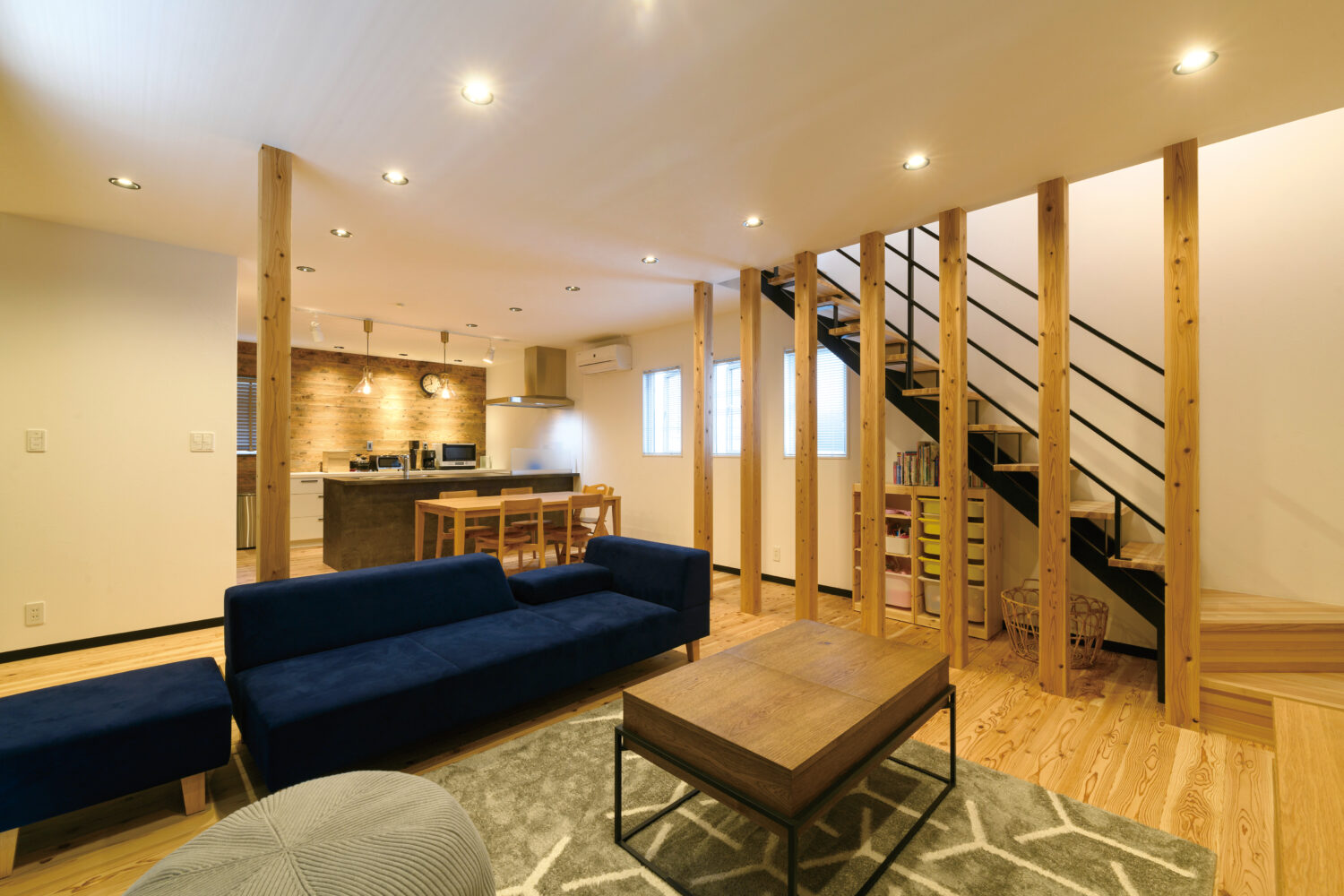 『サードカフェ』ご主人の夢だった“カリフォルニア住宅”そして、奥さま好みの“和風住宅”。程よく融合させた、理想の空間が完成しました。【家づくりのお宅訪問】