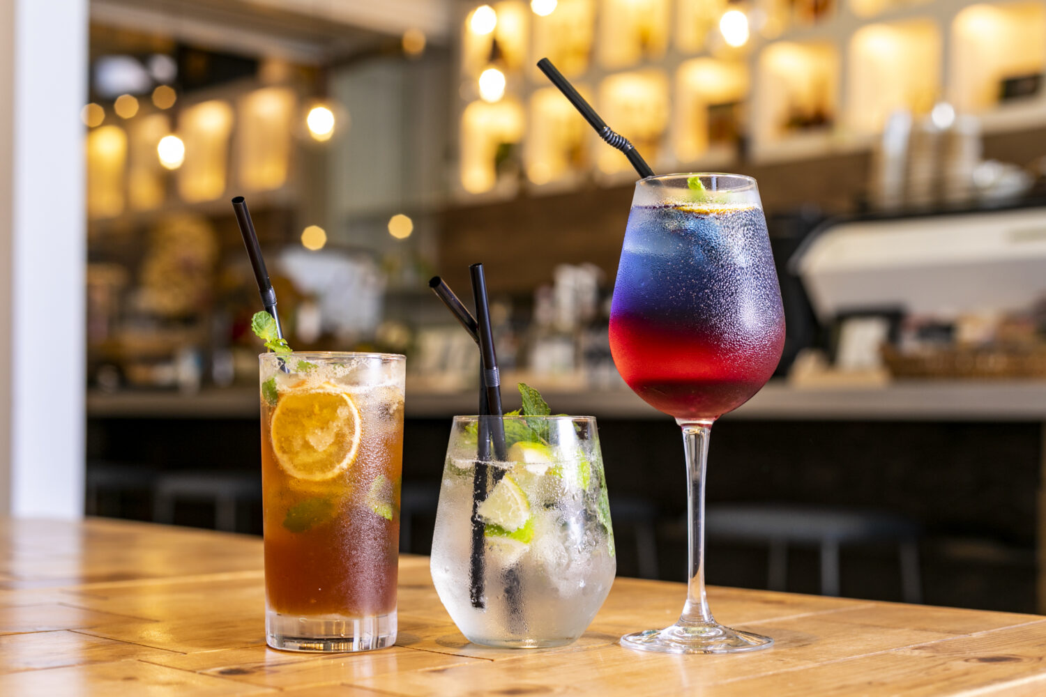 【カフェ巡りをしよう！】人が集い、会話が弾む！食後の一杯までおいしいお店『Cafe＆Dining　HAPPYHILL』