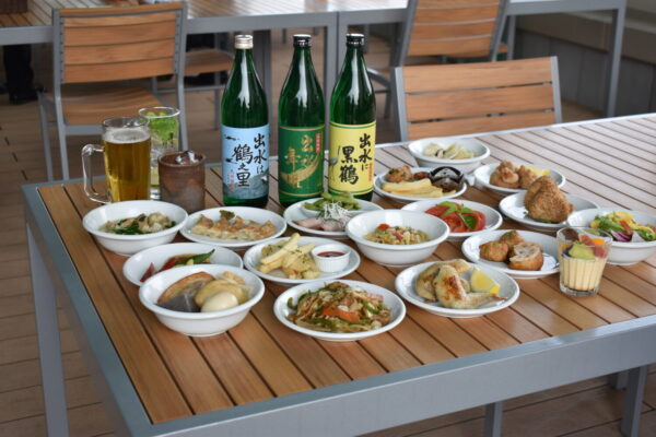 食べて飲める品の数々