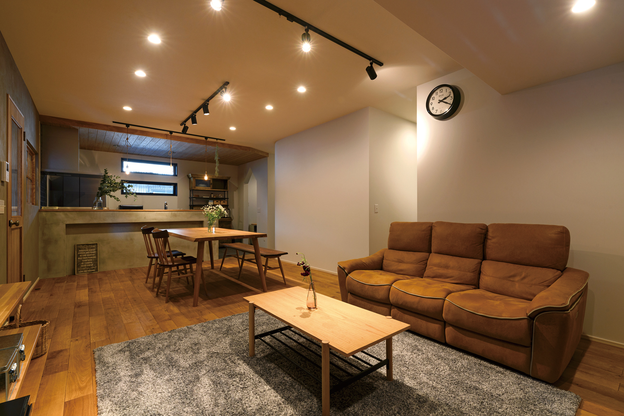 【すてきなリノベのお宅訪問～戸建編】平屋づくりの5LDKで家族5人が笑顔で暮らす『株式会社United Home’s』