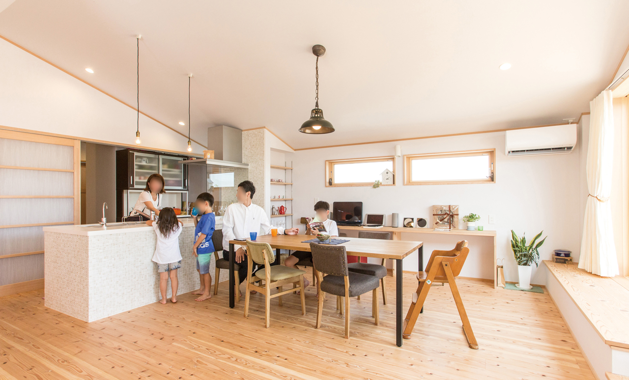 【すてきなリノベのお宅訪問～戸建編】ご主人の夢を実現する　２階が住居スペースの家。『住工房プラスアルファ』