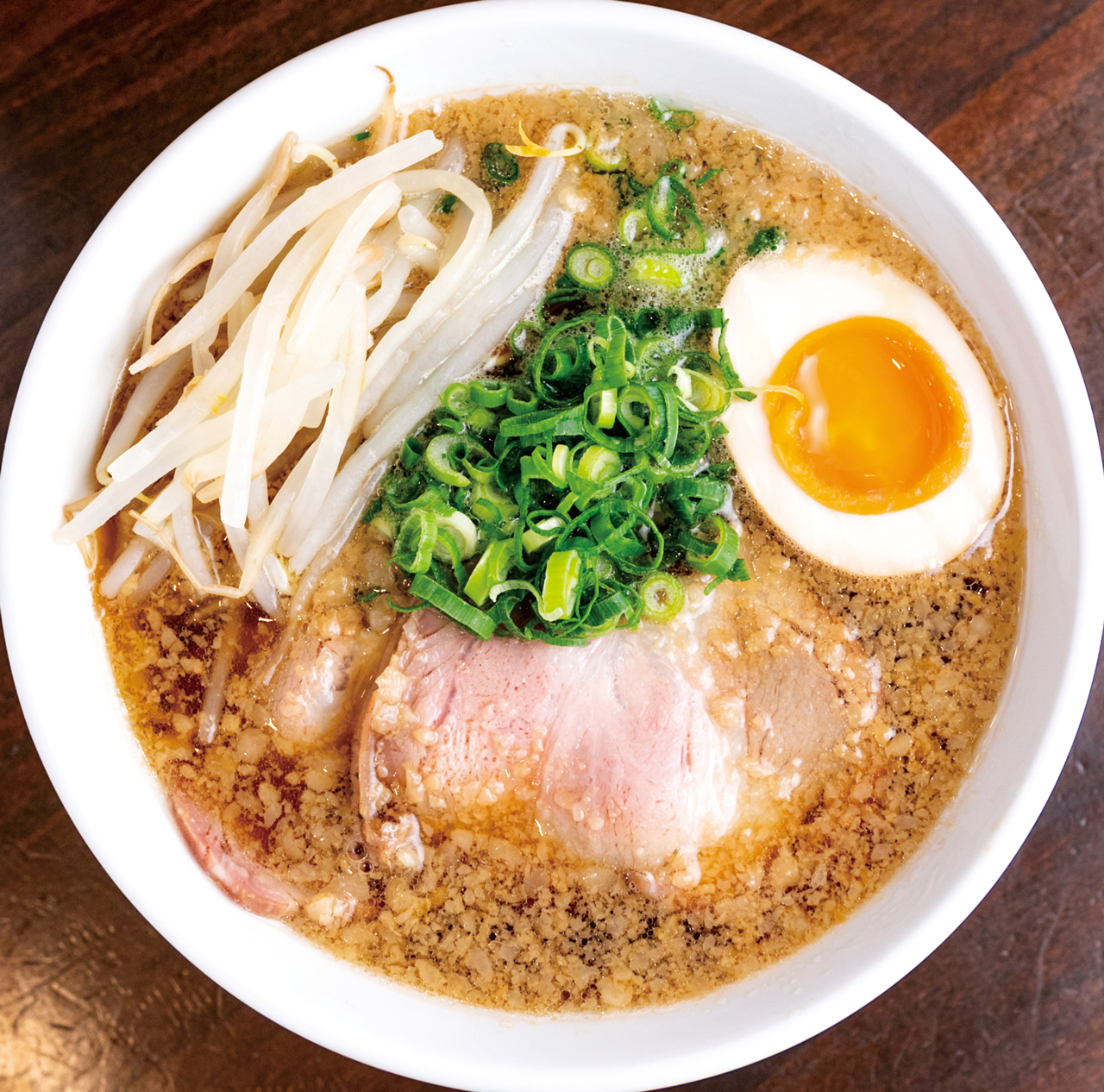 【福岡麺本2021】注目を集める非豚骨系ラーメン　研究を重ねた一杯が味わえる　『麺家　といろ』