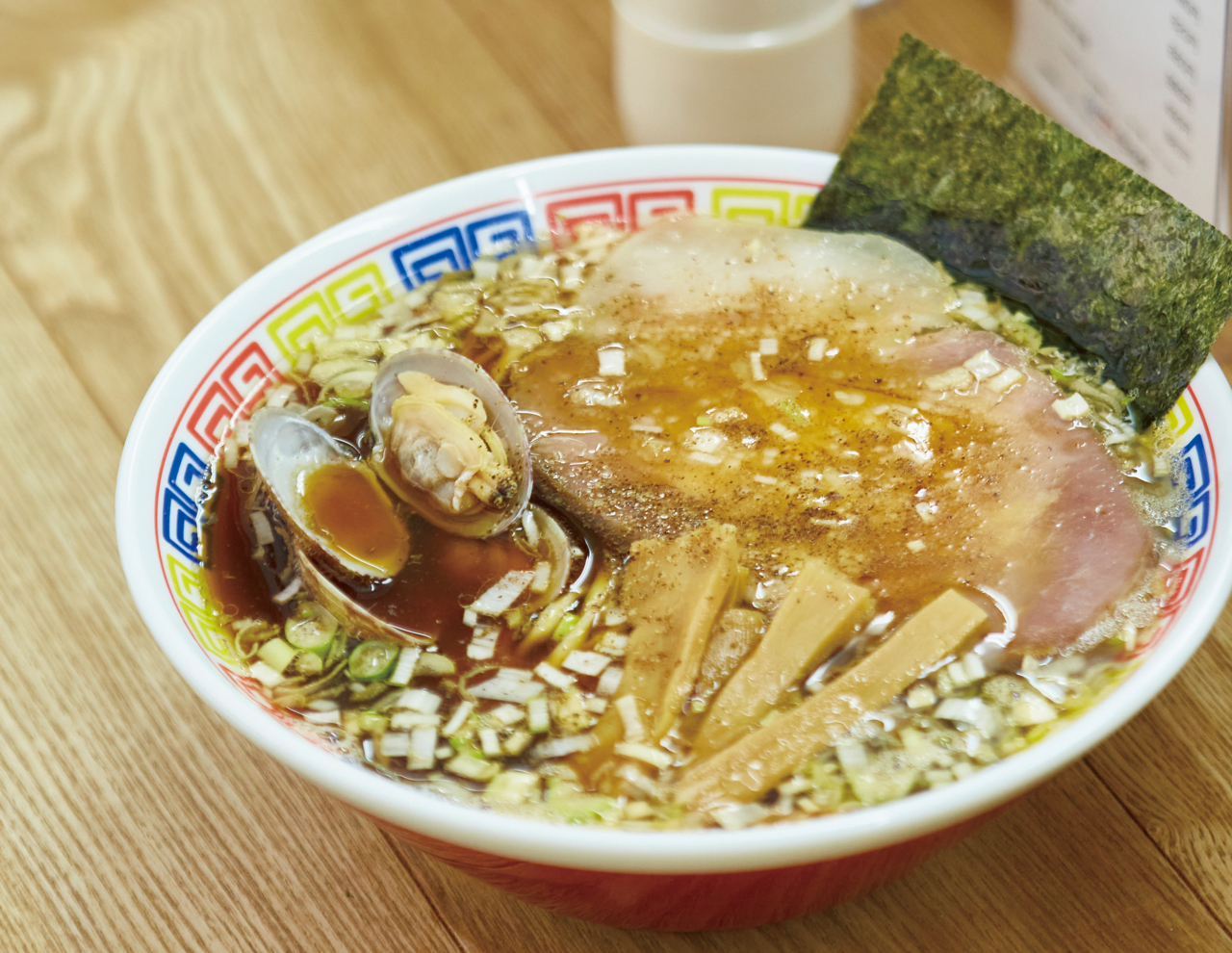 【福岡麺本2021】大衆食堂の中華そばはアサリ入り ご飯と食べたいガツン系　『大衆食堂スタンド　そのだ　親不孝通り店』