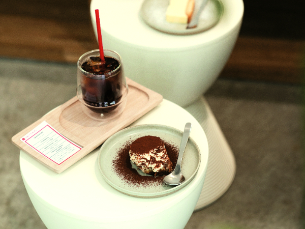 【韓国っぽカフェ】『cafe KIKUYA』（福岡市博多区中洲）福岡にいることを忘れちゃう!? モダンでクールな唯一無二の空間