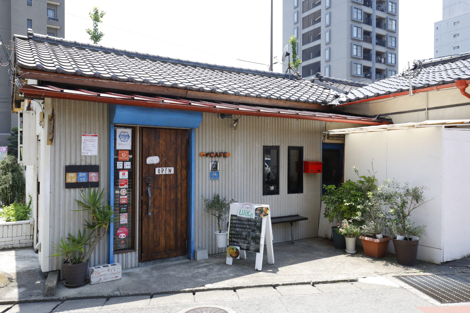【カフェ日記#1】期間限定の贅沢フルーツパフェが登場！『Canary cafe』
